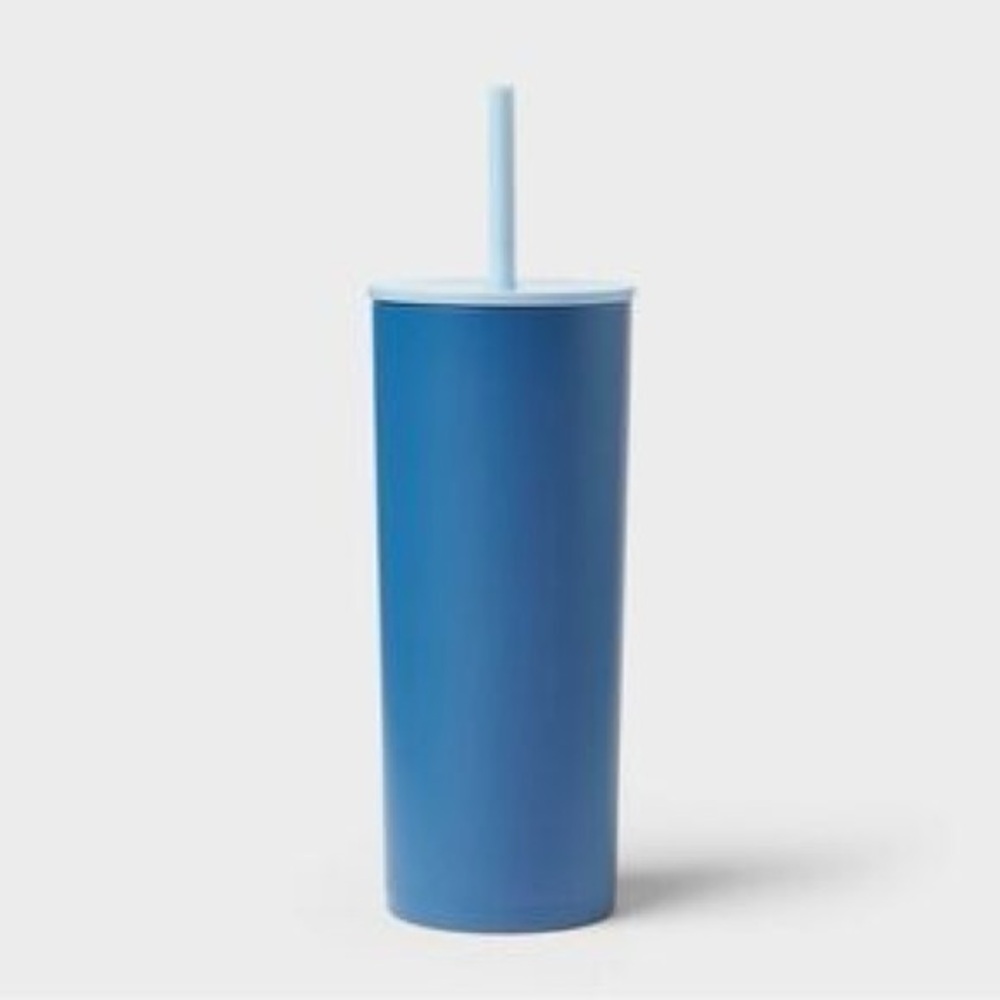 Sun Squad 24 oz Blue Plastic Tumbler with Straw Reusable Cup NWT